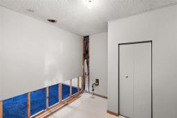 609 Mcleod Avenue, Winnipeg, MB R2K0B6 Photo 25