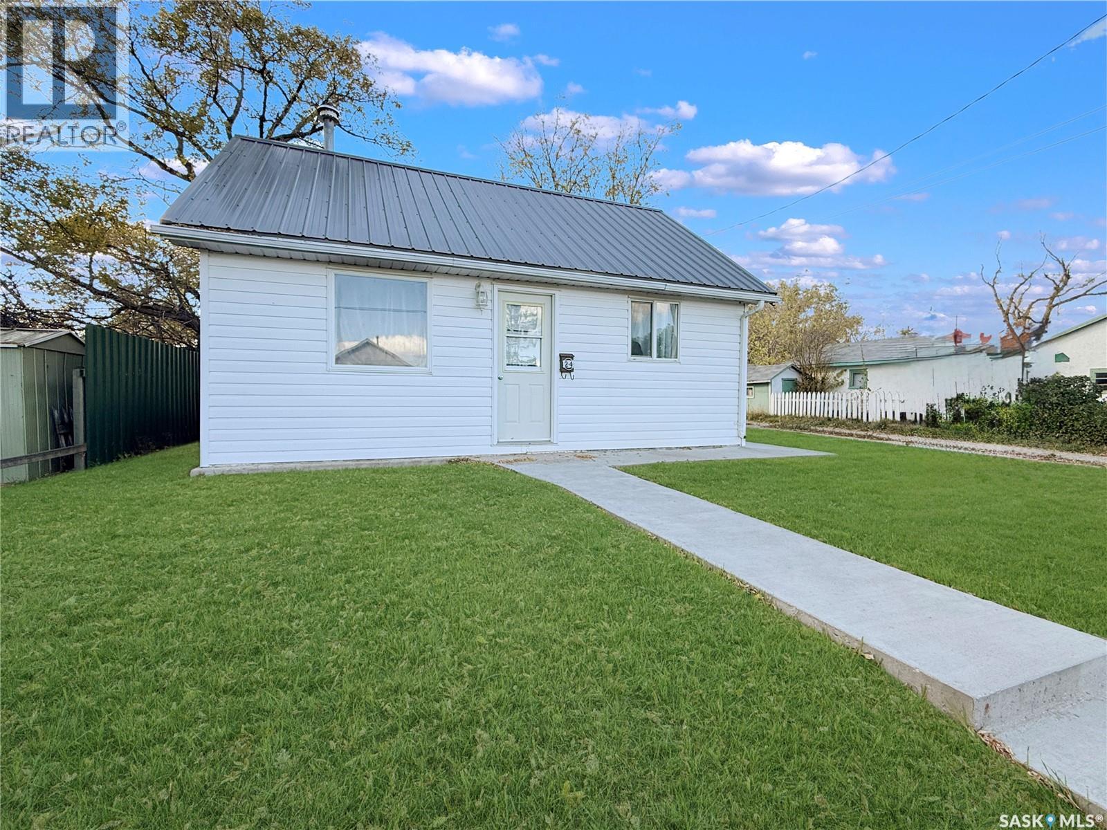 24 14th AVENUE SE - 1
