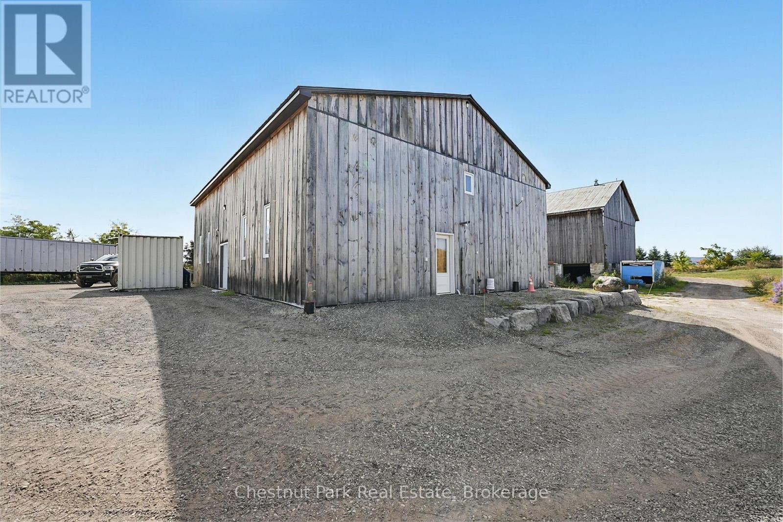 1164 Fairgrounds Road North — photo 46