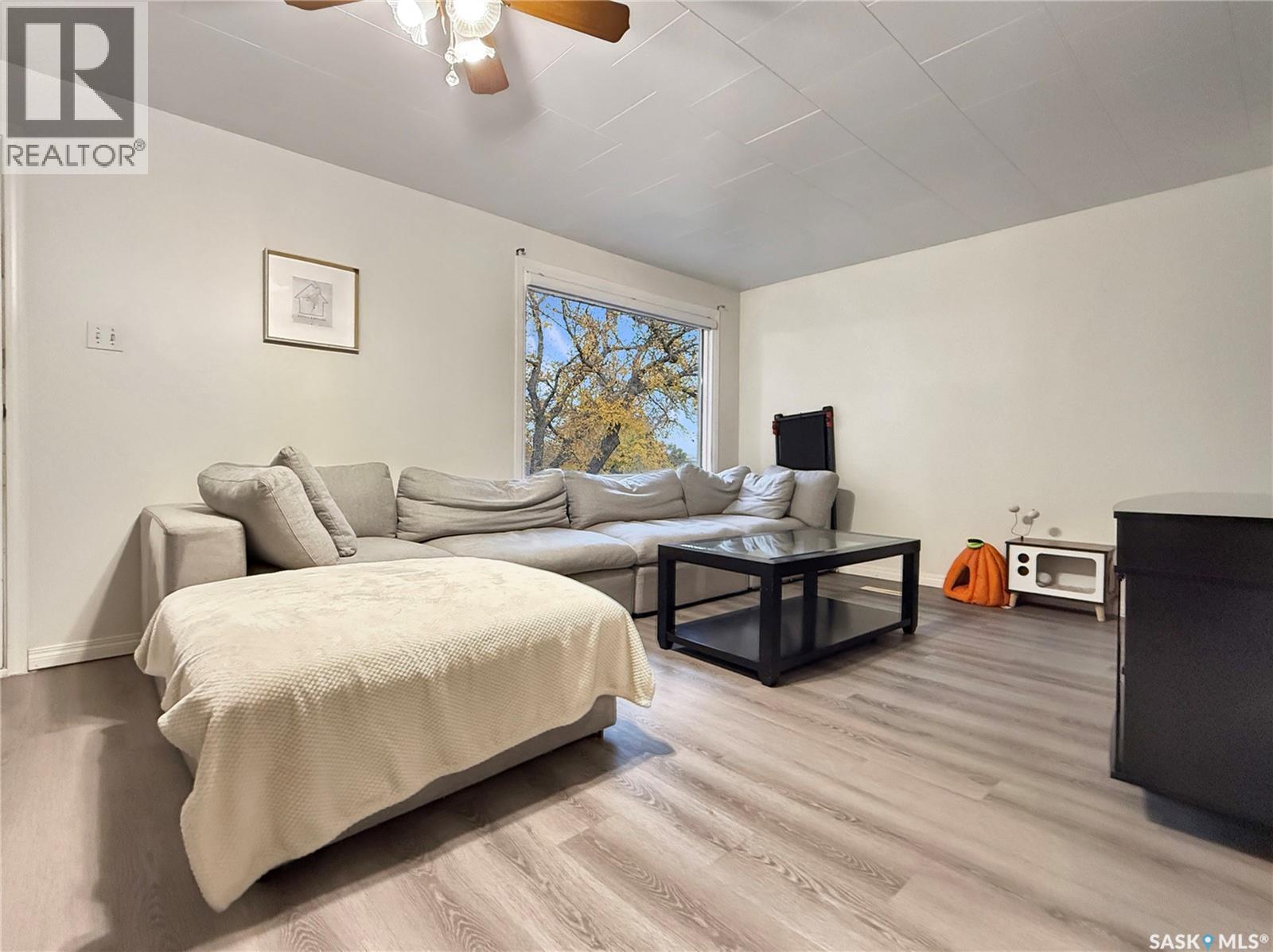 378 9th AVENUE NW, Swift Current Saskatchewan
