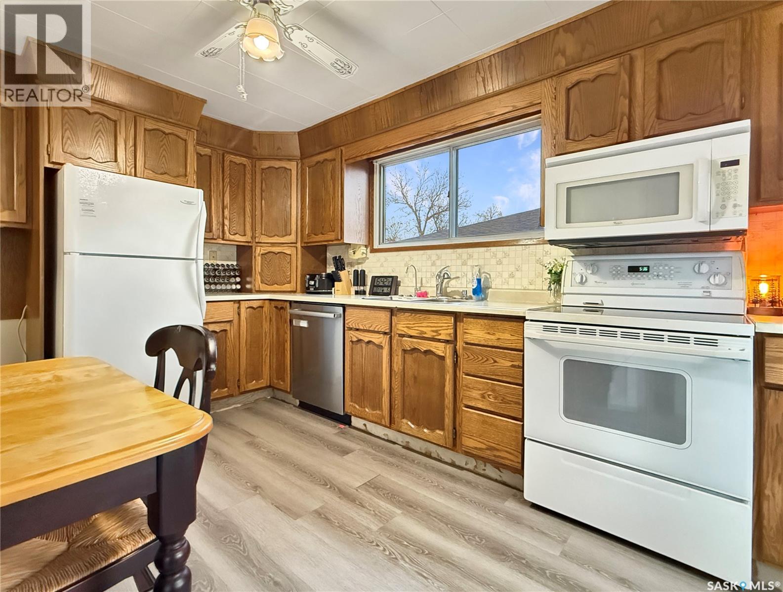 378 9th AVENUE NW, Swift Current — photo 6