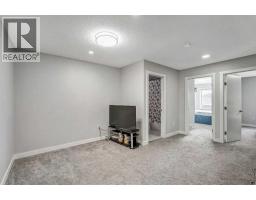 4pc Bathroom - 349 Corner Meadows Way Ne, Calgary, AB T3N1Y6 Photo 12