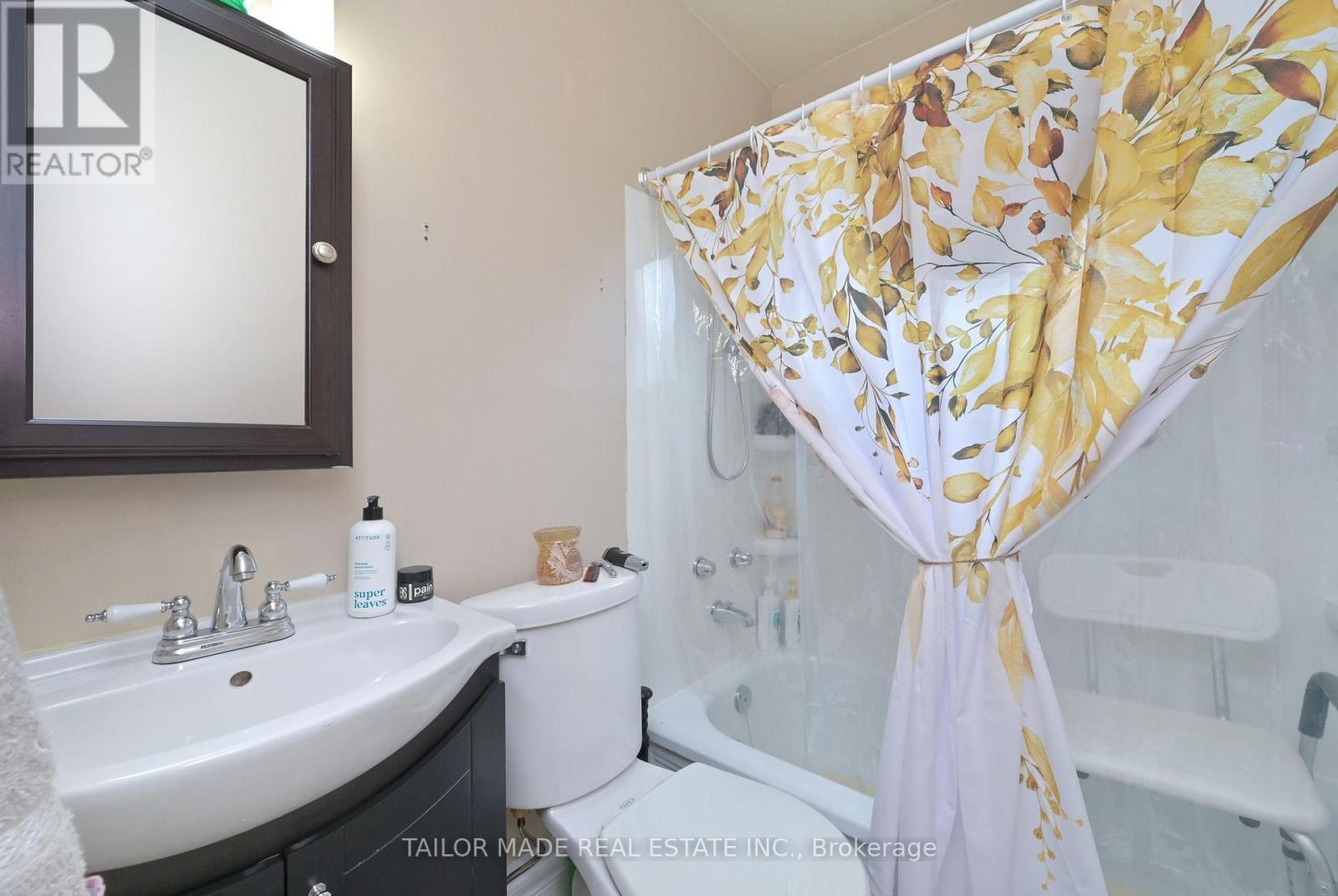 88 MCCAUL STREET - 11