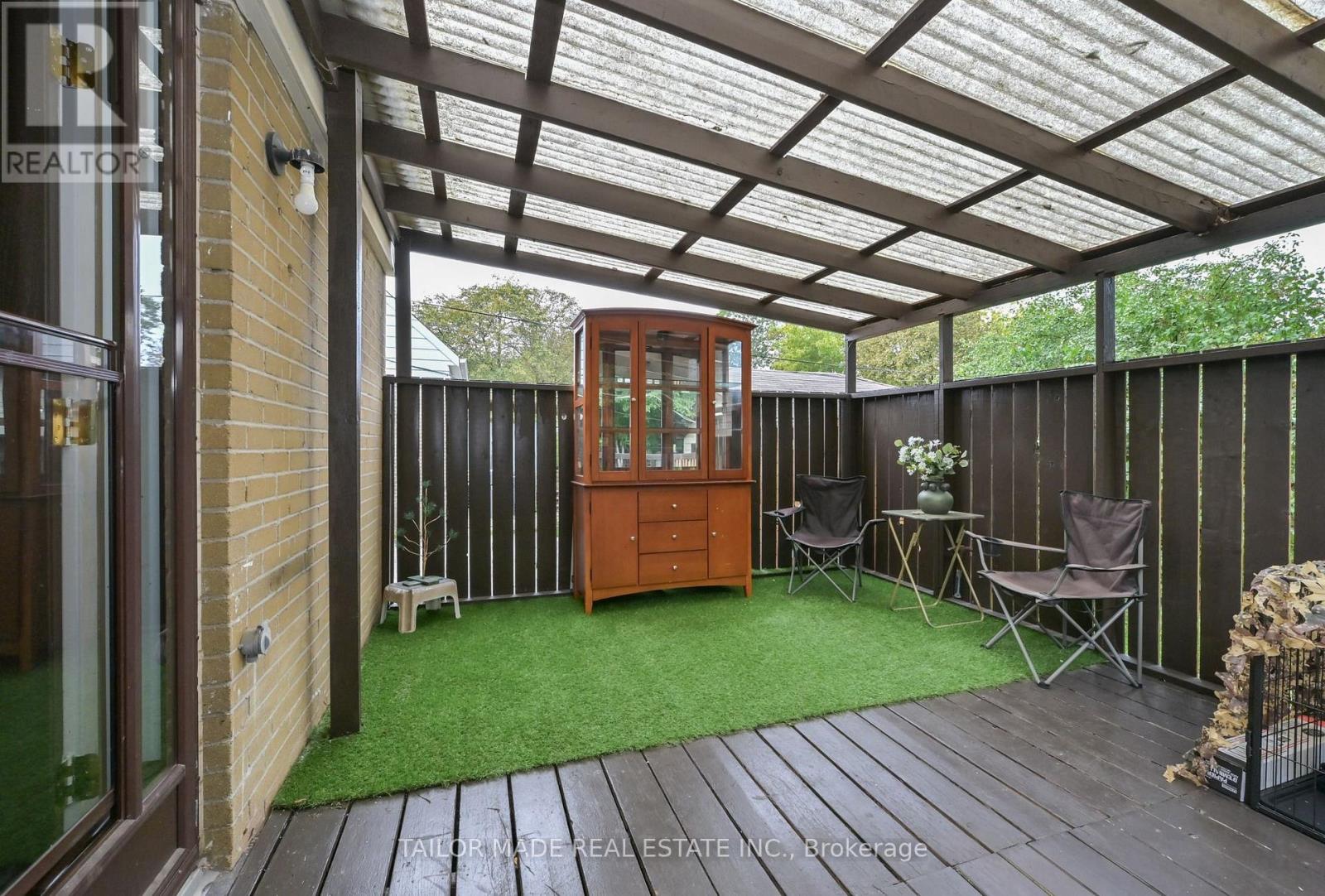 88 MCCAUL STREET - 18