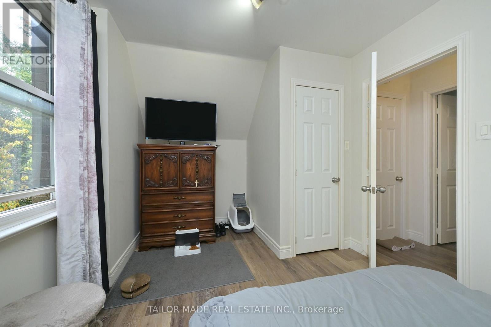 88 Mccaul Street — photo 15