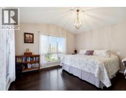 4pc Bathroom - 66 Dumas Crescent, Red Deer, AB T4R2S7 Photo 12