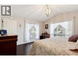 Foyer - 66 Dumas Crescent, Red Deer, AB T4R2S7 Photo 13