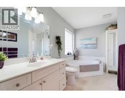 Hall - 66 Dumas Crescent, Red Deer, AB T4R2S7 Photo 14