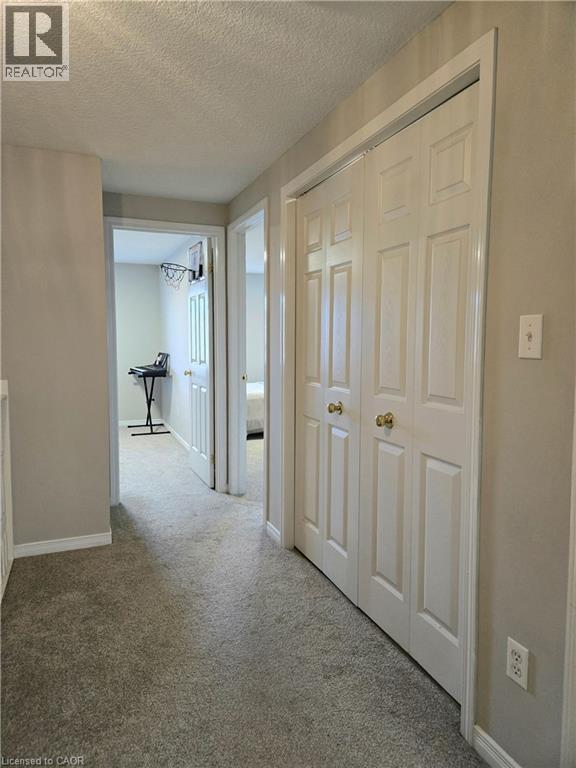 286 SOPHIA Crescent - 24