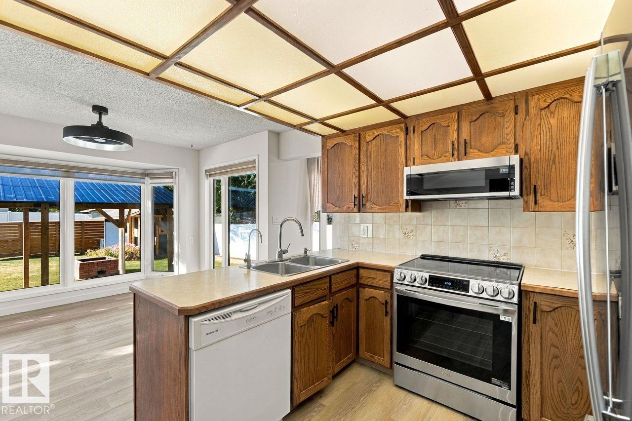 3807 36 AV NW - 15