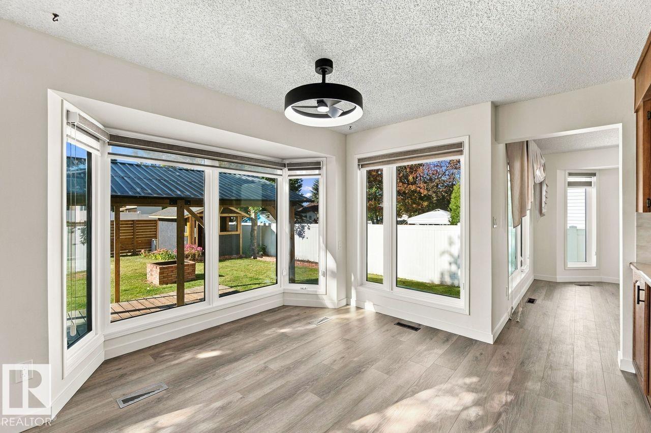 3807 36 AV NW - 16