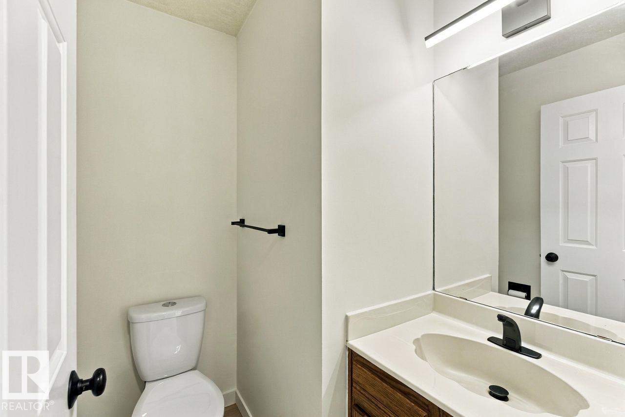 3807 36 AV NW - 22