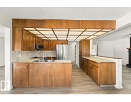 Recreation room - 3807 36 Av Nw, Edmonton, AB T6L5R8 Photo 12