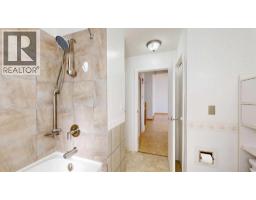 3818 61a Street, Stettler, AB T4K1G4 Photo 18