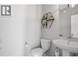 601 Reynolds Crescent SW - photo 8
