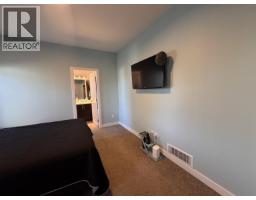 8211 96 Avenue, Fort St  John, BC V1J1J7 Photo 10