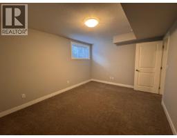 8211 96 Avenue, Fort St  John, BC V1J1J7 Photo 32