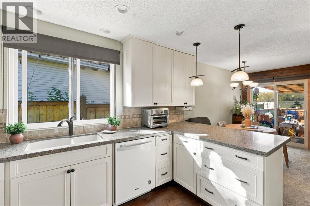 652 Oakwood Place SW - Image 13