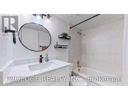 2507 - 5 Massey Square, Toronto, ON M4C5L5 Photo 27