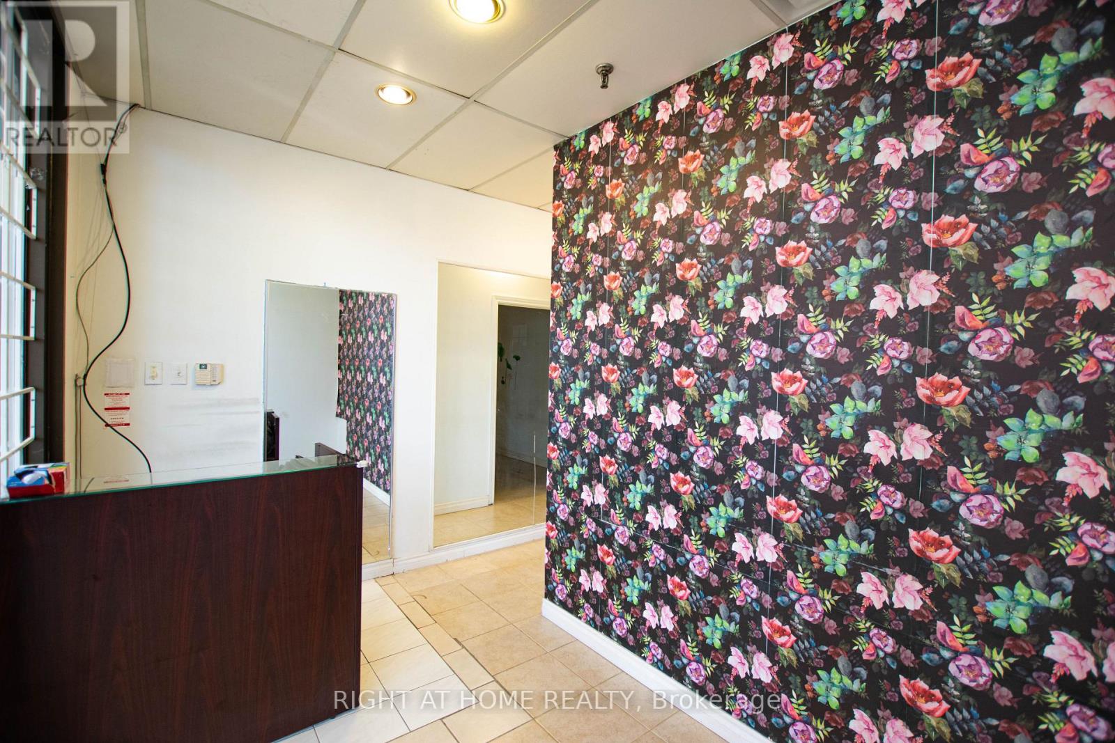 105 - 2347 KENNEDY ROAD, Toronto (Agincourt South-Malvern West) Ontario