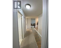 Living room - 945 Pine Crescent, Genelle, BC V0G1G0 Photo 9