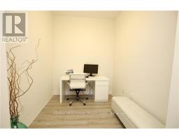 101 - 10 Concord Place, Grimsby, ON L3M0G6 Photo 9