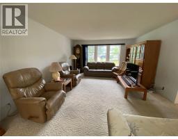945 Pine Crescent, Genelle, BC V0G1G0 Photo 30