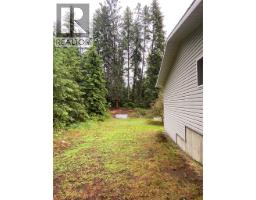 945 Pine Crescent, Genelle, BC V0G1G0 Photo 26