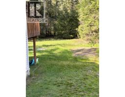 945 Pine Crescent, Genelle, BC V0G1G0 Photo 39