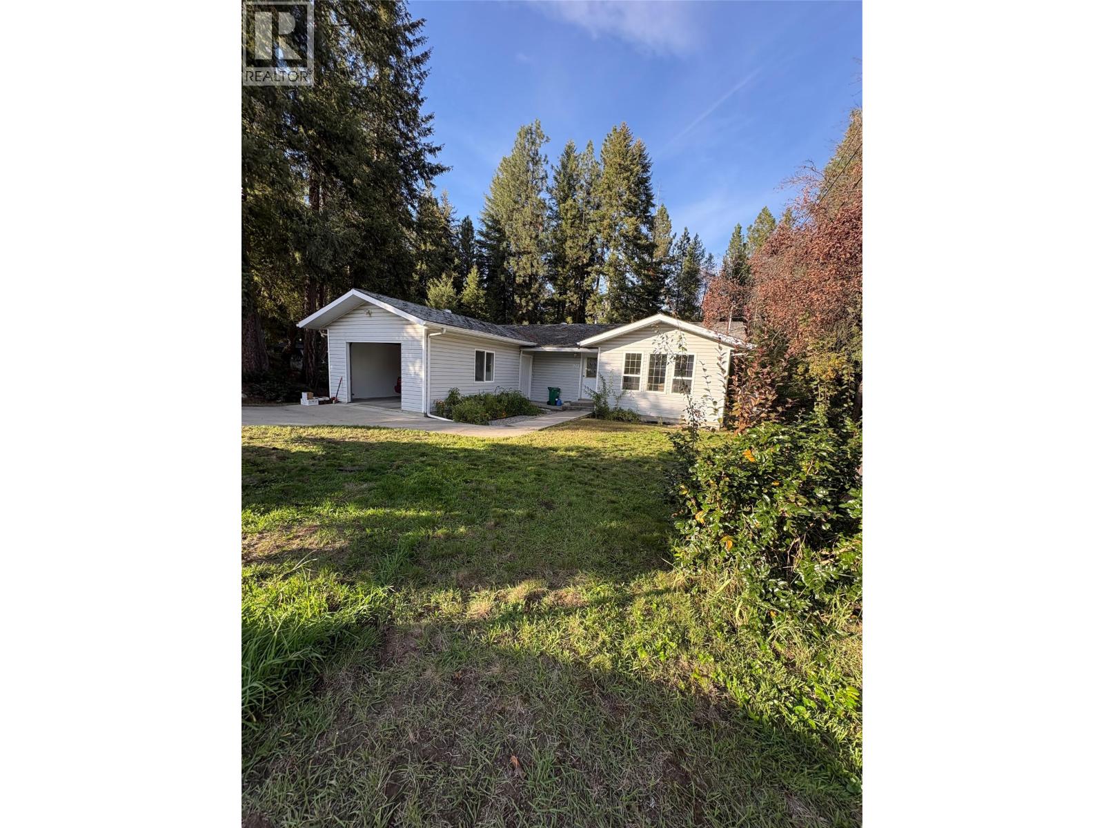 945 Pine Crescent - 52