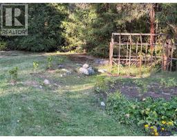 945 Pine Crescent, Genelle, BC V0G1G0 Photo 54