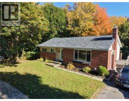 132 Topcliffe Crescent, photo 2