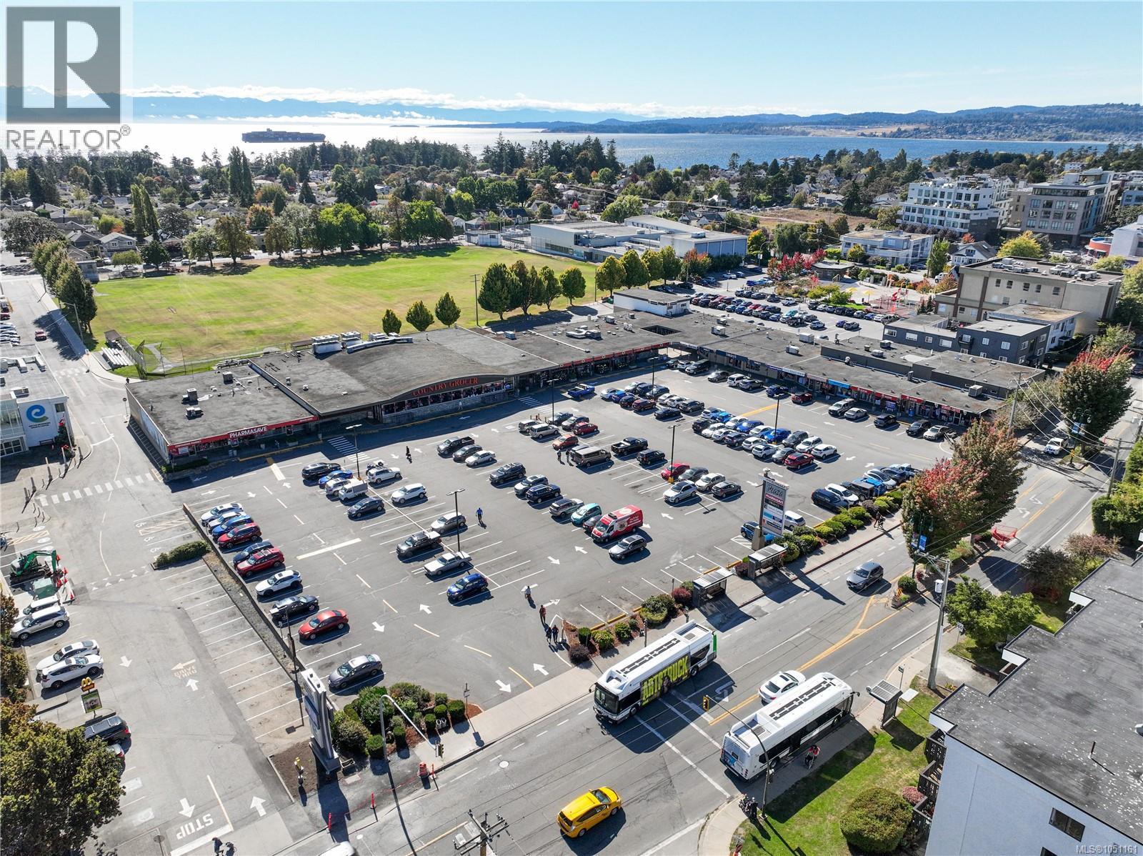 #2 642 Lampson St - 20