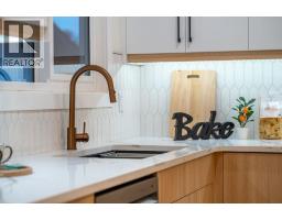 44 Fraser Road SE - photo 10