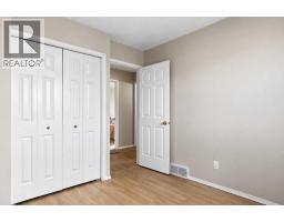 3pc Bathroom - 34 Applestone Park Se, Calgary, AB T2A7W2 Photo 10