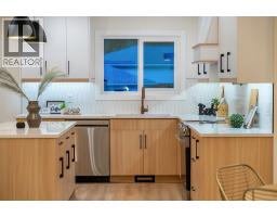 44 Fraser Road SE - photo 11