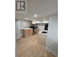 70 Copperwood Square, Toronto, ON M1V2C1 Photo 9
