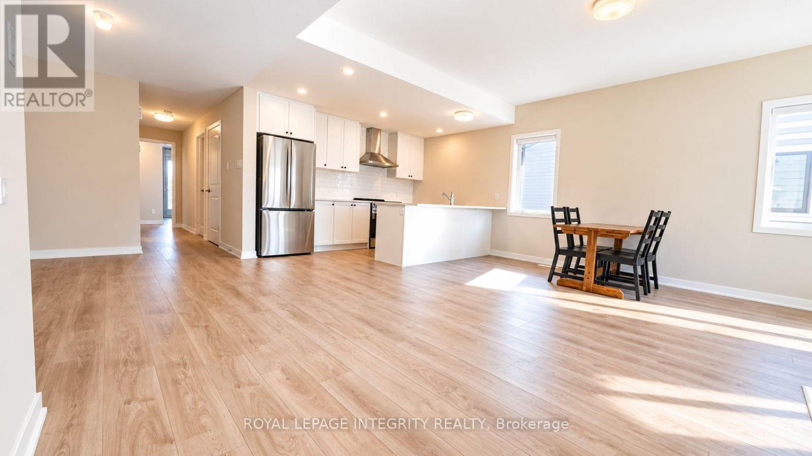 Commercial Properties for Rent in Ottawa – 515 CELESTINE PRIVATE – By Peter Sagos - Image 4