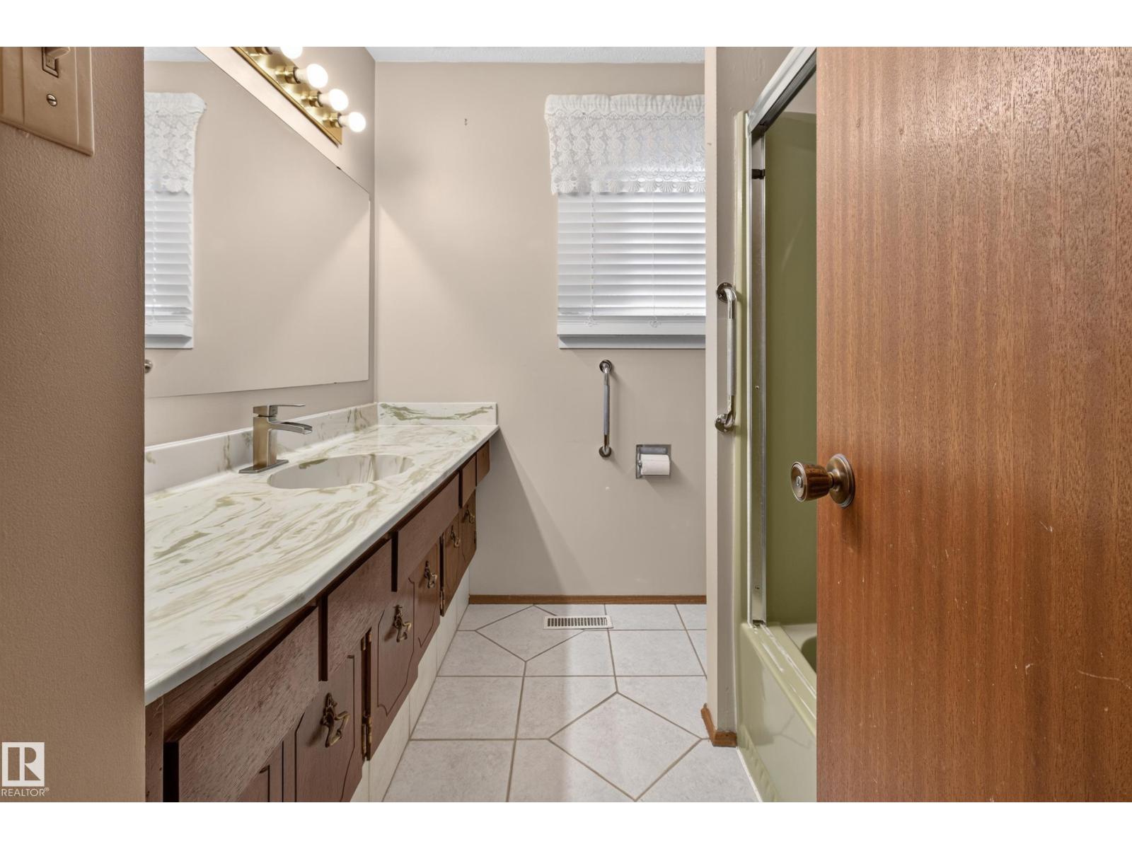 13315 30 ST NW - 21