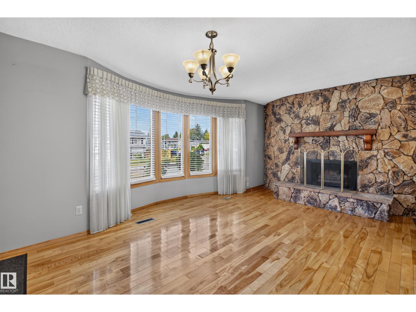 13315 30 ST NW - 6