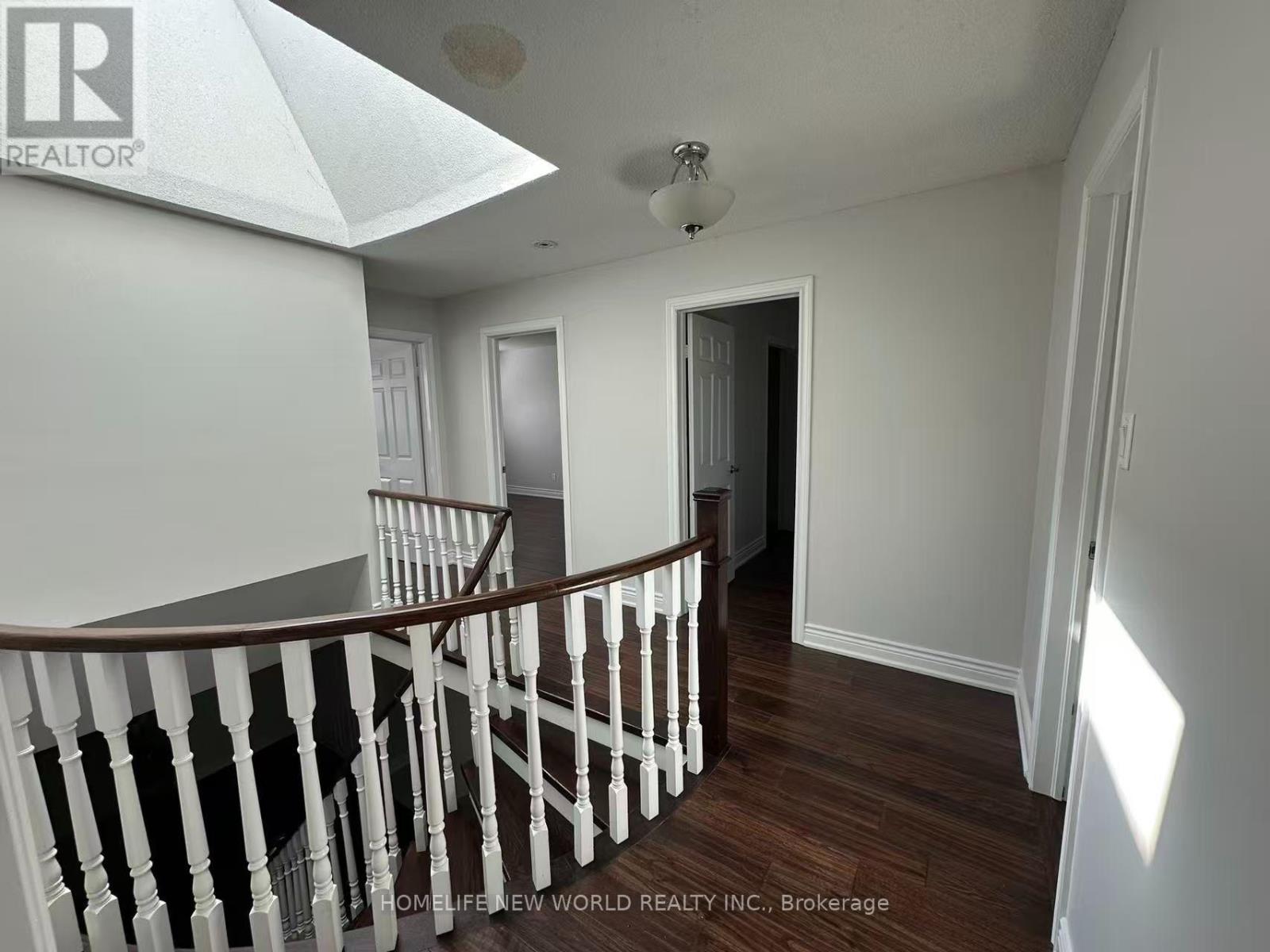 10 EPPING COURT - 25