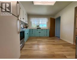 4312 45 Street SW - photo 16