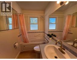 4312 45 Street SW - photo 18