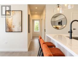 Sky Residence - Sugar Ridge Condos Valley Road, Antigua, ON  Photo 8