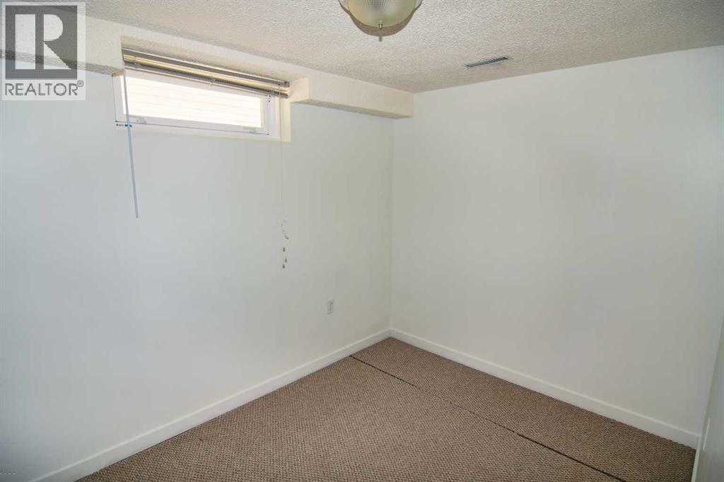 248 Bracewood Road SW - 19