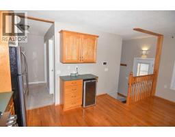 Den - 248 Bracewood Road Sw, Calgary, AB T2W3C1 Photo 9