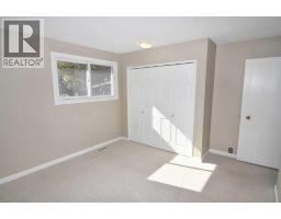 3pc Bathroom - 248 Bracewood Road Sw, Calgary, AB T2W3C1 Photo 12