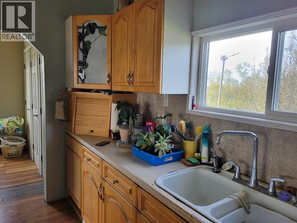 Listing photo – 38024 182 Range, Rural Stettler No. 6, County of