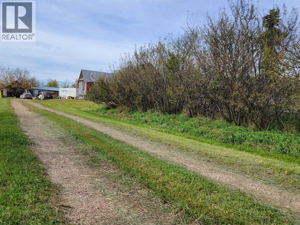 Listing photo – 38024 182 Range, Rural Stettler No. 6, County of