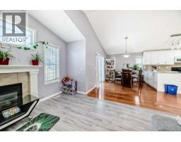 44 Canoe Square Sw, Airdrie, AB T4B2N5 Photo 17
